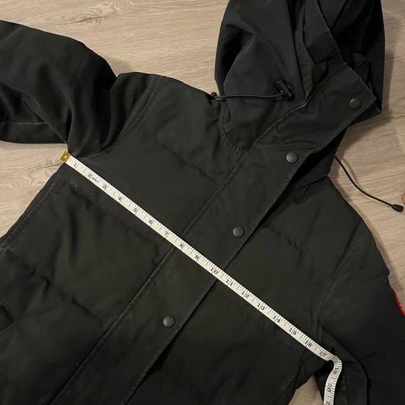 Canada Goose Shelburne Parka - Picture 5 of 6